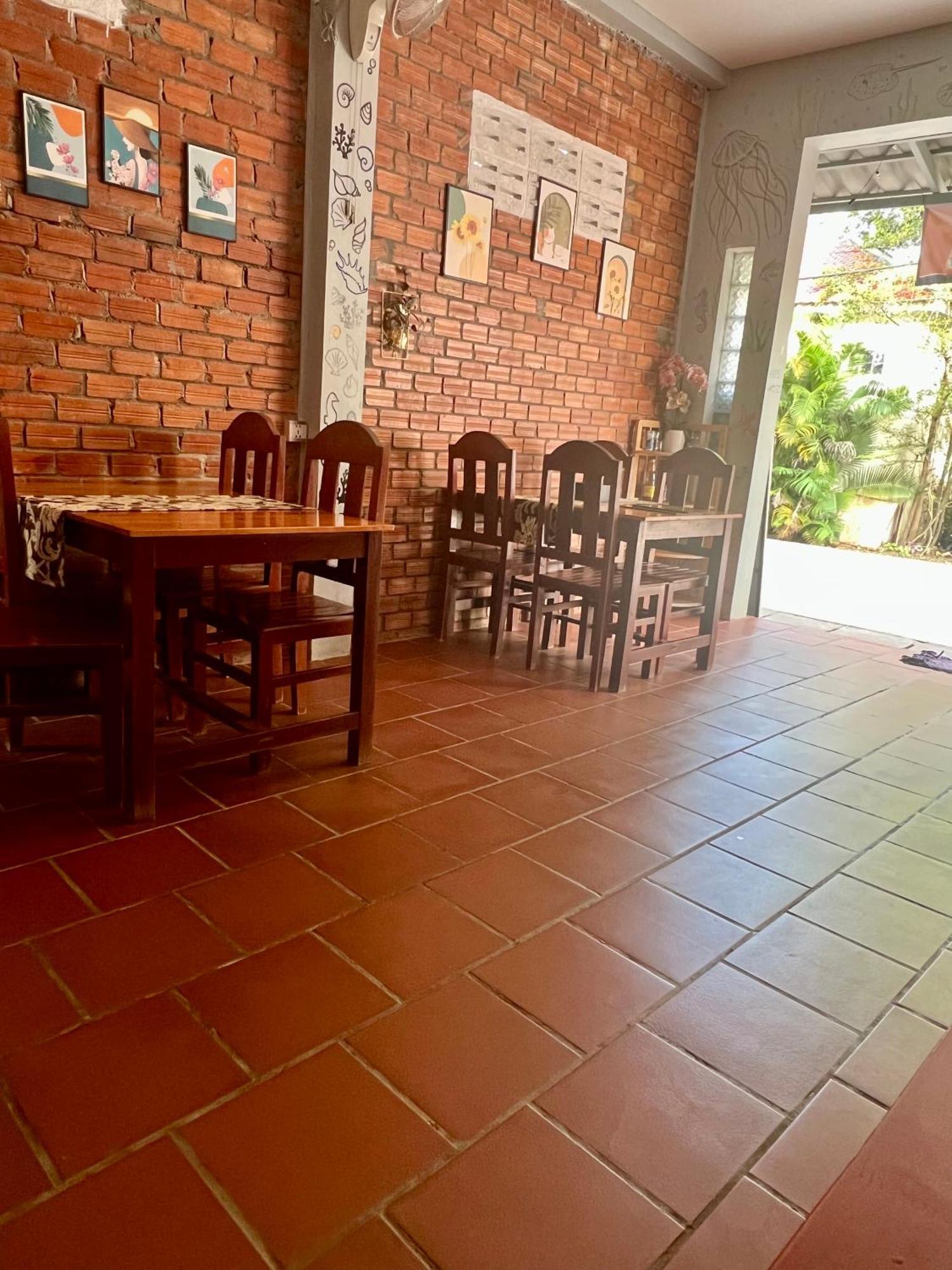 Ing Ing Guesthouse Ко Ронг Санлоем Екстериор снимка